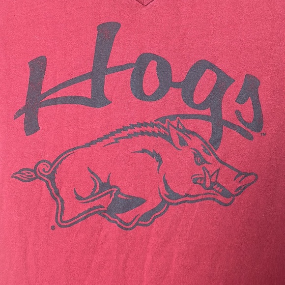 Russell Arkansas Razorback Hogs V Neck T Shirt - Picture 2 of 3